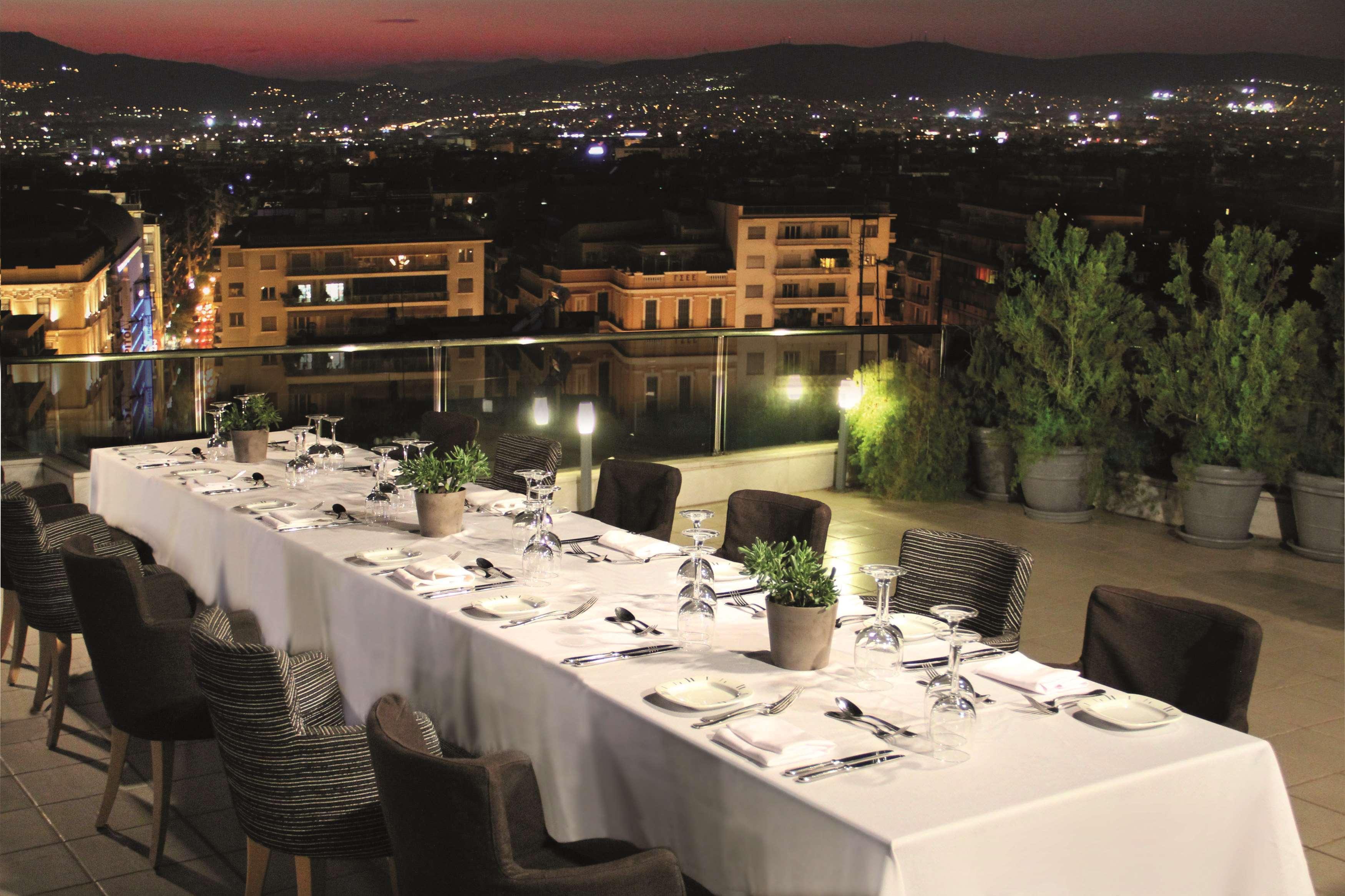 Radisson Blu Park Hotel Atene Esterno foto The Sky Bar