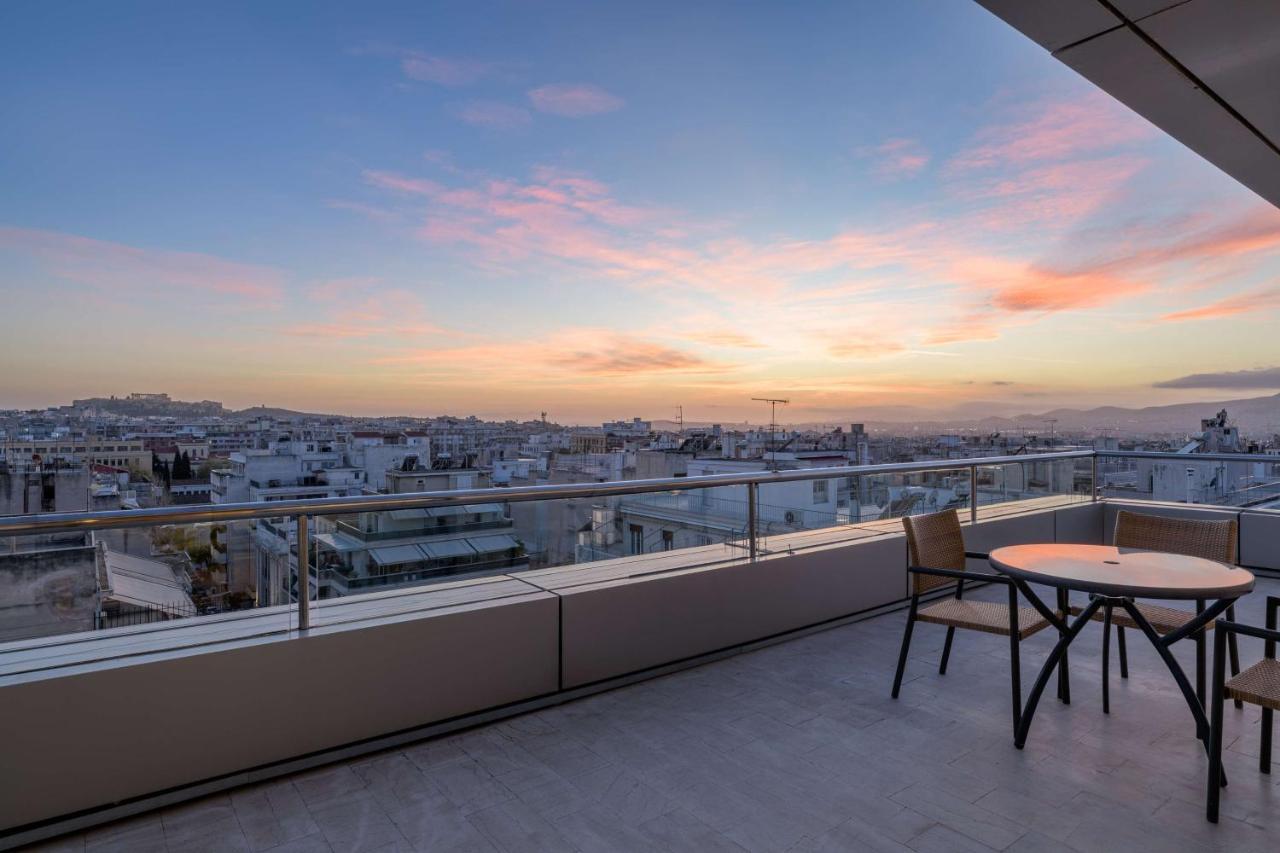 Radisson Blu Park Hotel Atene Esterno foto View from the rooftop