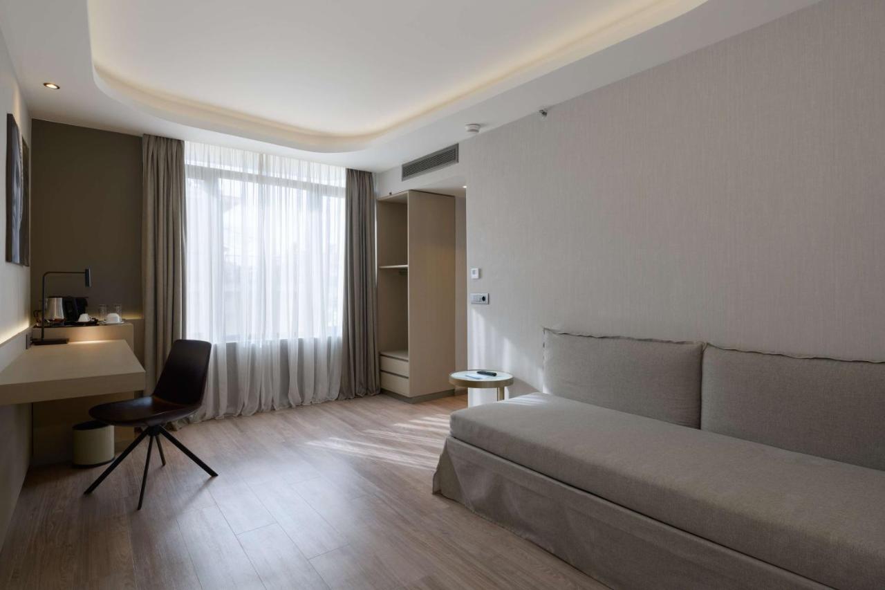 Radisson Blu Park Hotel Atene Esterno foto