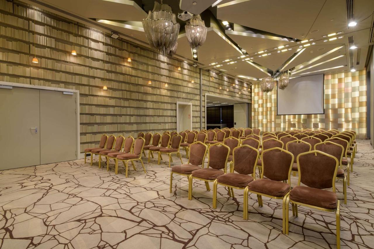 Radisson Blu Park Hotel Atene Esterno foto The ballroom