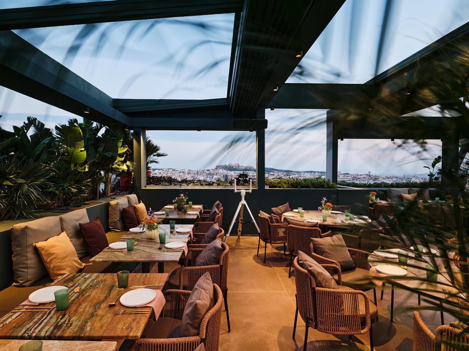 Radisson Blu Park Hotel Atene Esterno foto The Sky Bar